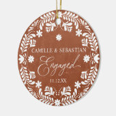 テラコッタ初めてのクリスマス婚約写真 セラミックオーナメント (左)