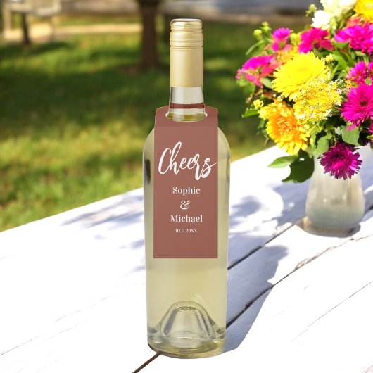 テラコッタ色のウェディング チェアーズ ブラウン ボトルネックタグ