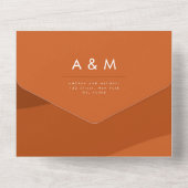 テラコッタ色のボヘミアンミディアムウェーブQRコードウェブサイト ブラウン オールインワン招待状 (裏面)