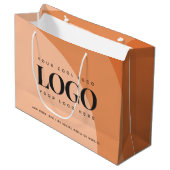テラコッタ オレンジ色の焼き色 あなたのビジネス ロゴを追加 ラージペーパーバッグ (正面アングル)
