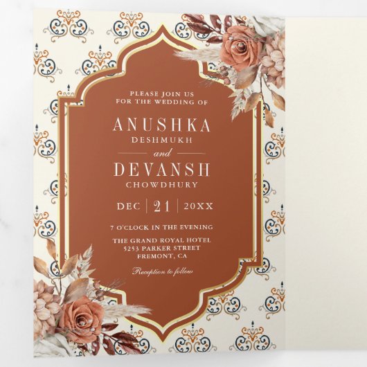 テラコッタ オレンジ 花 インドの結婚式 三つ折り招待状 (内部最初)