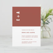 テラコッタ ミニマリスト カラー ブロック イニシャル ウェディング 招待状 (スタンド正面)