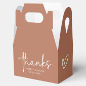 テラコッタ ミニマリスト スクリプト ブライダル シャワー ゲーブル フェイバーボックス (オープン)