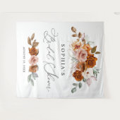 テラコッタ 焼きオレンジの花のブライダルシャワー タペストリー (正面(横))