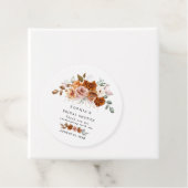 テラコッタ 焼きオレンジの花をあしらったウェディングシャワーパーティー フェイバータグ (インサイチュ)