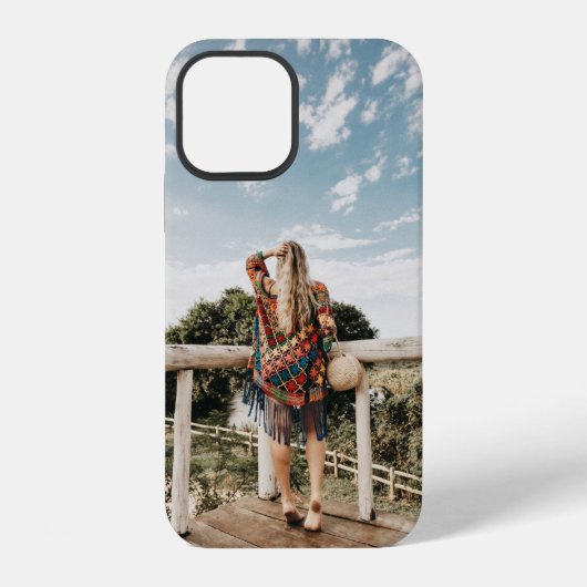 テラスに立つ女性 iPhoneケース (裏面)