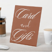 テラス結婚コッタはオレンジ色のカードとギフトを燃やした 台座サイン (インサイチュ)