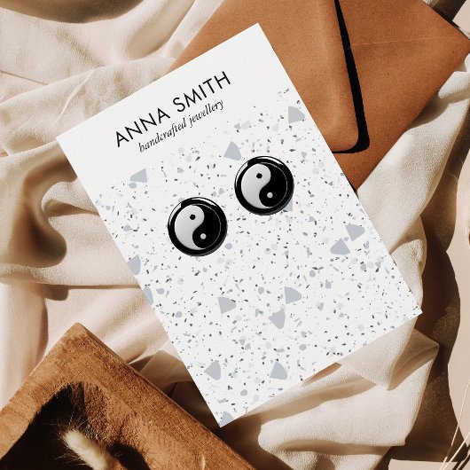 テラゾストーングレーミニマル大理石イヤリングディスプレイ 名刺