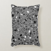 テラゾタイルデザインブラックとグレー アクセントクッション (正面(垂直))