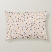 テラゾモダンーパターンソフトニュートラル アクセントクッション (正面)