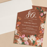 テラ魅力的コッタ秋フローラ80th誕生日 招待状<br><div class="desc">素朴秋80th birthday party invitation.明るい白の花ポップ・アートのは、深いテラコッタ、茶色の背景に。深いオレンジ色の野花、ふわふわのピンクの花、深いの緑の離れ花が咲き乱れかわいらしる秋の花の表示を作る。白い文字とトレンディー書に魅力的詳細を追加。</div>