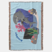 テレビおもしろいアニメを見ているサメ スローブランケット (正面縦)