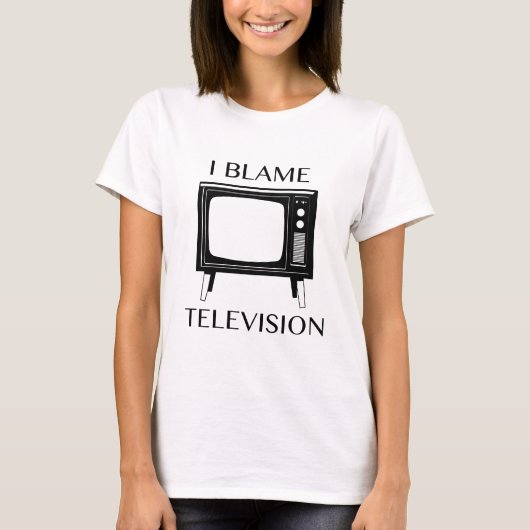 テレビのせいにする Tシャツ (正面)