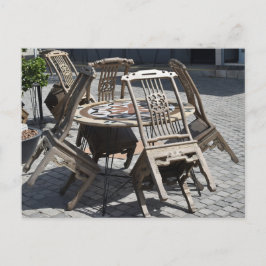 テーブルに寄せられた椅子 ポストカード