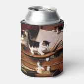 テーブルの上の母猫と子猫 缶クーラー (缶正面)