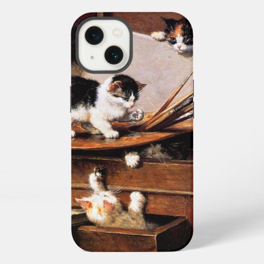 テーブルの上の母猫と子猫 iPhoneケース (裏面)
