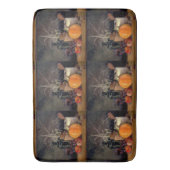 テーブルの上の秋の装飾、かぼちゃ、果物、飲み物 バスマット (正面縦)