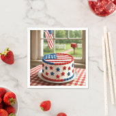 テーブルクロスの上の7月4日のケーキ スタンダードカクテルナプキン (インサイチュ)