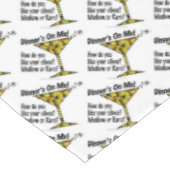 テーブルクロスの-マルティーニの中型かまれなオリーブか。 テーブルクロス (アングル)