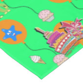 テーブルクロス、ハッピー10誕生日、#10緑 テーブルクロス (アングル)