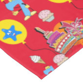 テーブルクロス、ハッピー7誕生日、#7赤 テーブルクロス (アングル)