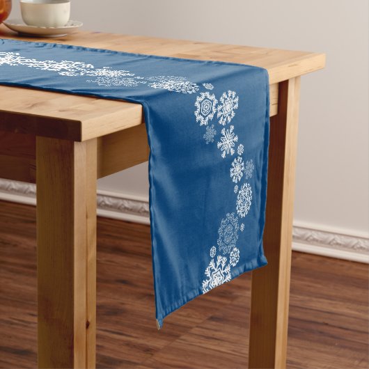 テーブルランナークリスマススノーフレーク ミディアムテーブルランナー (インサイチュ)
