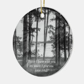 テーブルロックの霧の木のグレースケールバイブル聖句 セラミックオーナメント (左)
