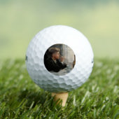 テーブル失ったに考え人が座った ゴルフボール (インサイチュ 木)