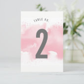 テーブル番号水スタイリッシュ色赤面ピンクグレー 招待状 (スタンド正面)