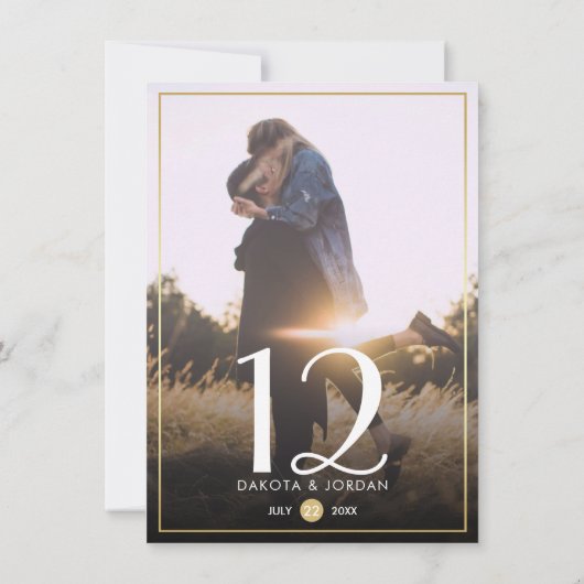 テーブル番号 |モダンタイポグラフィと金ゴールド写真 招待状 (裏面)