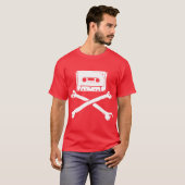 テープ及び骨が交差した図形音楽海賊海賊行為の家の収録 Tシャツ (正面フル)