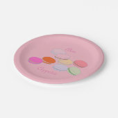 テーマのパリのフランス人のMacaronのピンクの糖菓Appetit ペーパープレート (アングル)