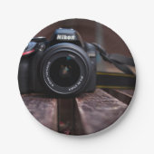 テーマカメラ上Oで保たれるカメラの写真 ペーパープレート (正面)