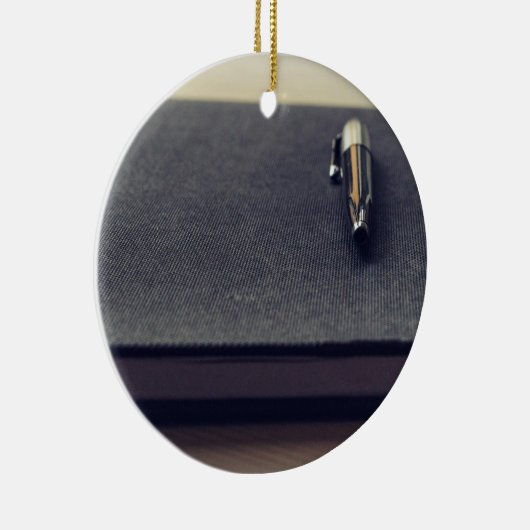 テーマジャーナルは黒いBoで万年筆休みます セラミックオーナメント (右)