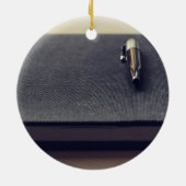 テーマジャーナルは黒いBoで万年筆休みます セラミックオーナメント (裏面)