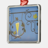 テーマ メタルオーナメント (左)