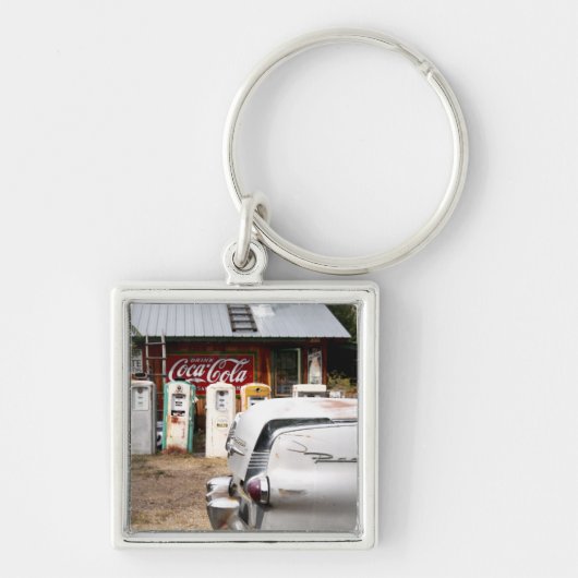ディクソン、ニューメキシコ、米国。 ヴィンテージ車 キーホルダー (正面)