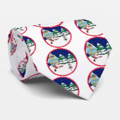 ディスクゴルフを遊ぶサンタ ネクタイ (ロール)