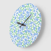 ディティかわいらしーブルー緑の白いペリウィンクル花 ラージ壁時計 (傾斜)