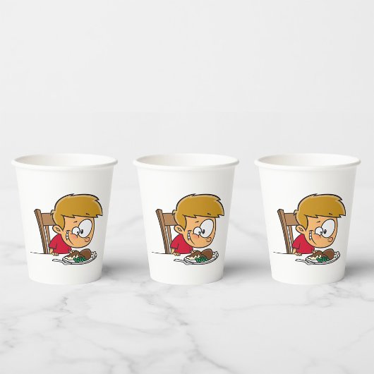 ディナおもしろいーに興奮した漫画の少年 紙コップ