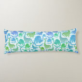 ディノストライプ水色恐竜パーソナライズされた群 ボディピロー (裏面)