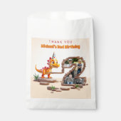 ディノリトルドラゴン | 2回目の誕生日のビッグナンバー写真 フェイバーバッグ (正面)