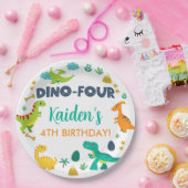 ディノ4つの恐竜の少年の誕生日紙プレート。 ペーパープレート (パーティー)