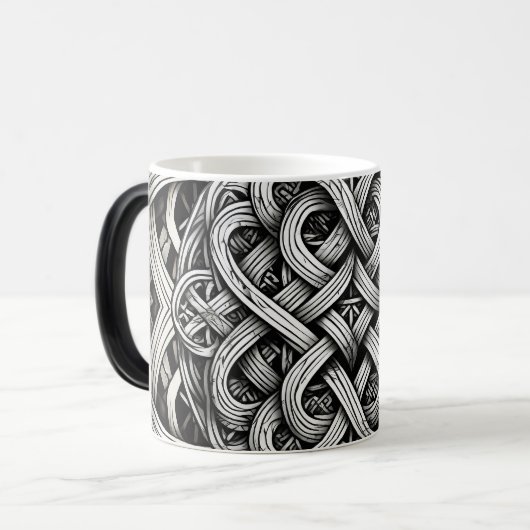 ディリエルテシュワルツ – ヴァイサー・ケルティシュエ・ノテン0001 モーフィングマグカップ (正面左)