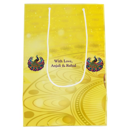 ディワリイエローマンダラランプピーコックパーソナライズされた ミディアムペーパーバッグ (裏面)