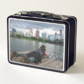 ディンゴディザーマルインポートランド メタルランチボックス (裏面)