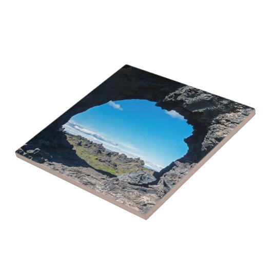 ディンムボルギルの溶岩窓、ミーヴァトン地域 - アイスランド タイル (側面)