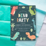 ディーノパーティー |かわいい恐竜の最初の誕生日 招待状<br><div class="desc">息子祝の最初の誕生日とディノパーティー招待状!この可愛い誕生日パーティーデザインは、カラフル恐竜のフレームと青い背景に対カスタムしてタイポグラフィのモダンあなたのパーティー詳細を特徴とする。招待状の裏側はパステルグリーン色。息子の名前とパーティー詳細を追加して、最初の誕生日パーティー招待状をパーソナライズする。</div>