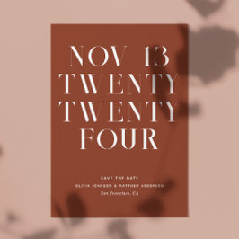 ディープテラコッタ ウェディング | 秋のミニマル モダン セーブザデート