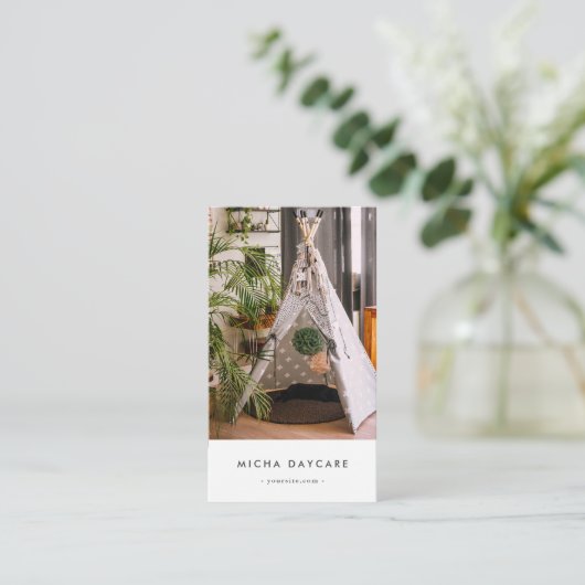 デイケーモダンサビーシッター子供部屋託児 名刺 (スタンド正面)